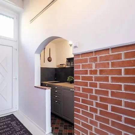 Lovely & Cozy Aircon Appartamento