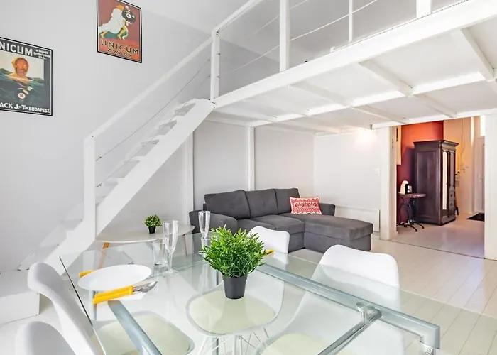 Appartement Lovely & Cozy Aircon